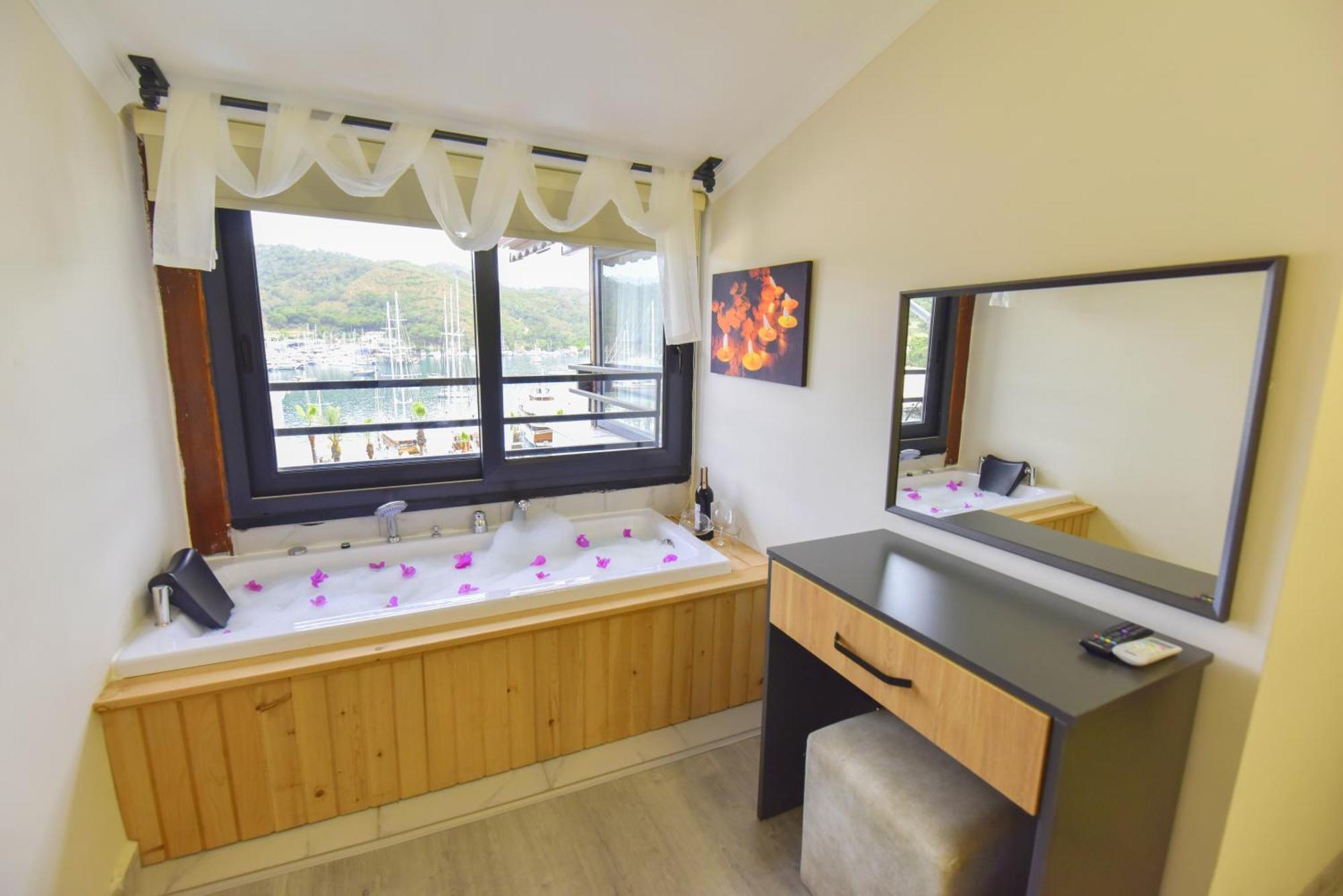 Mykonut Boutique Suites Fethiye Kültér fotó